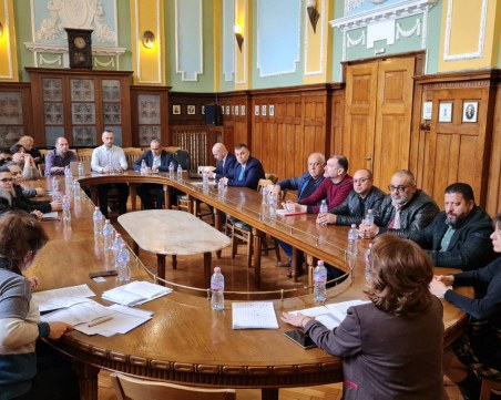 Определиха броя на членовете на СИК в Пловдив, както и местата за агитационни материали