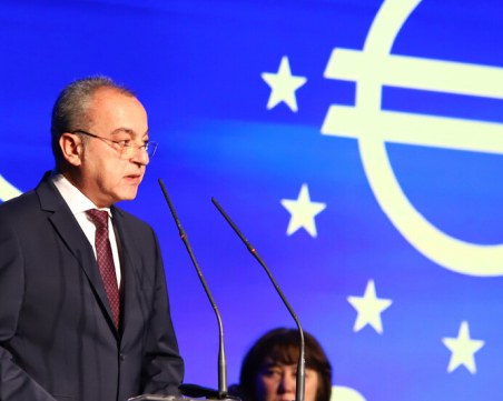 Премиерът: За еврото трябва да се говори с факти, а не да се събуждат ирационални страхове