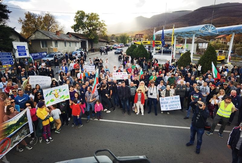 Съветниците на Асеновград не подкрепиха декларацията против кариера до Горнослав, задава се протест