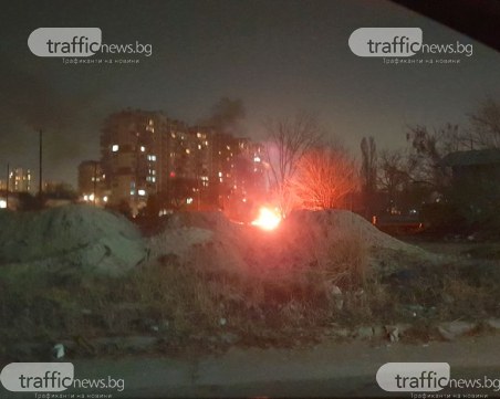 Черни пушеци отново се стелеха над моста над Ален Мак