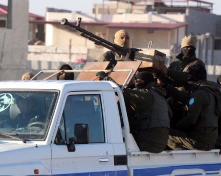 Първа въздушна атака след труса в Сирия