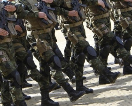 Военното обучение за учениците: Какво ще правят децата в новата дисциплина?