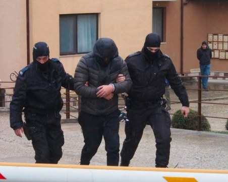 45 души са задържани при спецакцията 