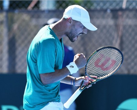 Мико спаси шест мачбола и се класира за следващия кръг в Индия