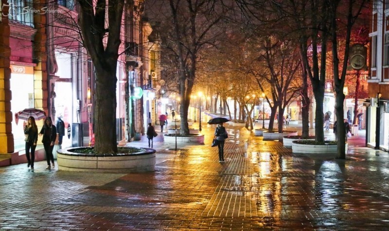 Температурите в Пловдив продължават да падат, дъждът спира