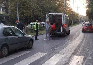 Блъснаха двама души на пешеходни пътеки в Казанлък за по малко