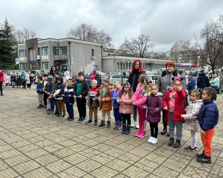 Благородна мисия: В „Западен
