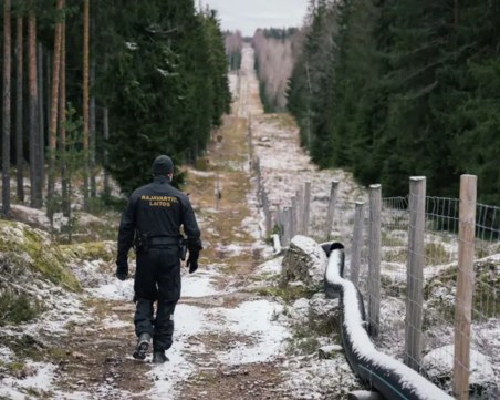 Финландия започва изграждането на ограда на границата с Русия