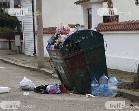 Гравитацията vs боклука? Какво ще събори поредния изгнил контейнер в Крумово