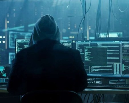 Хакери изпращат фалшиви призовки на българи, изнудват ги за пари