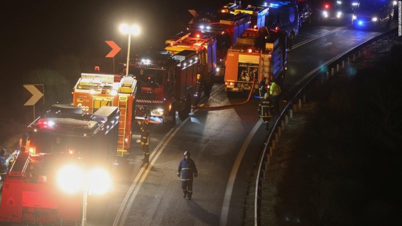 Най-малко 29 души са загинали и 85 са ранени при сблъсък на влакове в Гърция