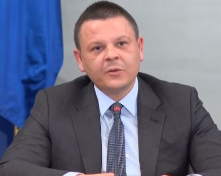 Държавата проверява за спекула - откри стотици нелоялни търговци!