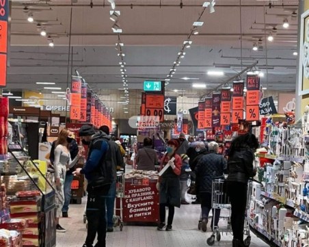 Гечев: Нещо не е наред на пазара, но парите не отиват при производителя