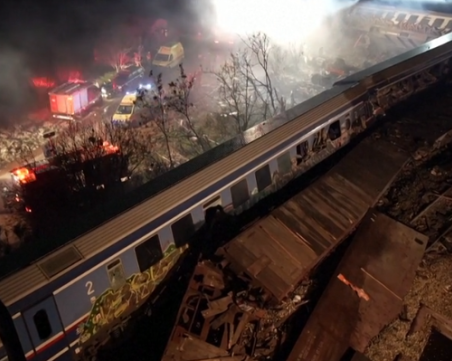 Повдигнаха обвинения на началника на жп гарата в Лариса след влаковата катастрофа