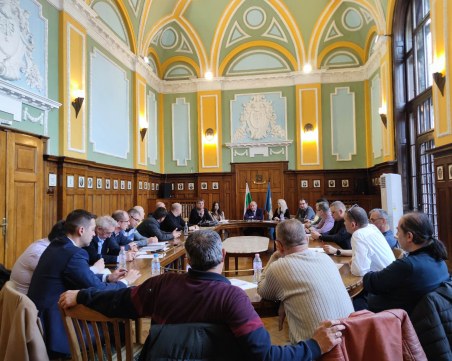 Строителството на Колежа в задънена улица! Комисията не взе решение за възлагането на 5,3 млн. лева