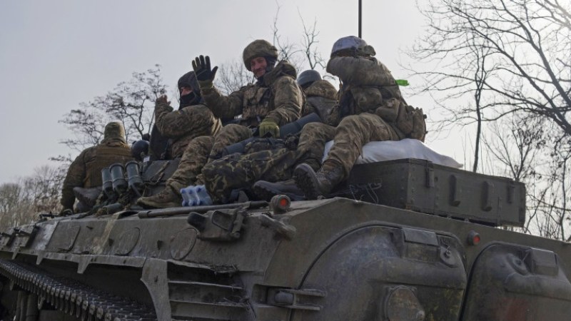 Украинските сили продължават да удържат позициите си в района на