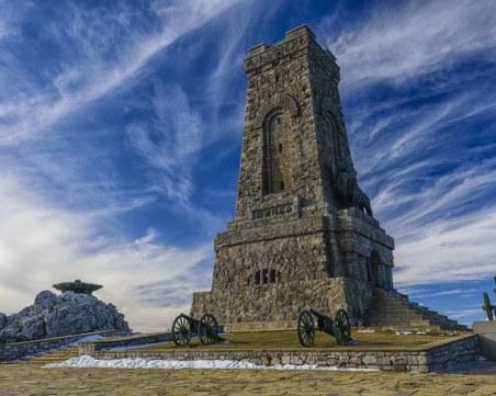 Ограничиха транзитното движение през Шипченския проход