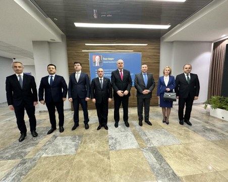 Иван Гешев в Баку: България е мост между Източна Европа и Централна Азия