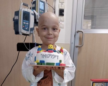 Малкият Митко от Ямбол отново има нужда от помощ