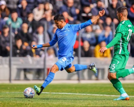 Пред пълен стадион в Пазарджик, Левски спря негативния рекорд