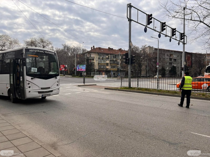 Жената блъсната от автобус в Пловдив е на 68 години