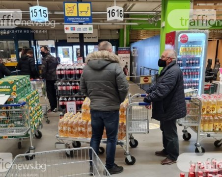 Министърът на икономиката: Има 80-90% надценка по магазините