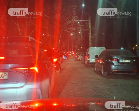 Пълен застой на входа на Смирненски! Счупи се бариерата на бул. „Свобода”