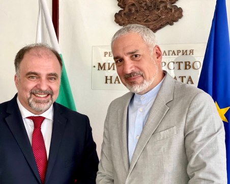 Шеф на ЮНЕСКО се възхити от мозайките в Пловдив по време на среща с българския министър на културата