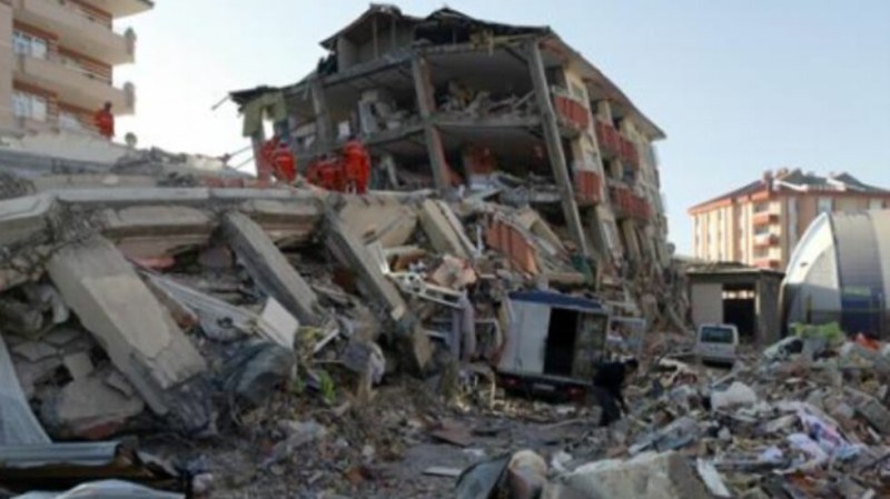 ЕБ инвестира 1,5 милиарда евро за Турция след земетресенията