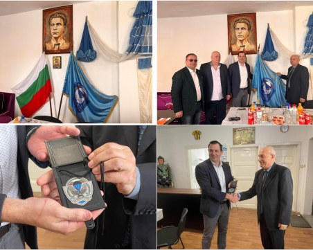 Клубът на българските парашутисти посрещна военните аташета на САЩ в Пловдив