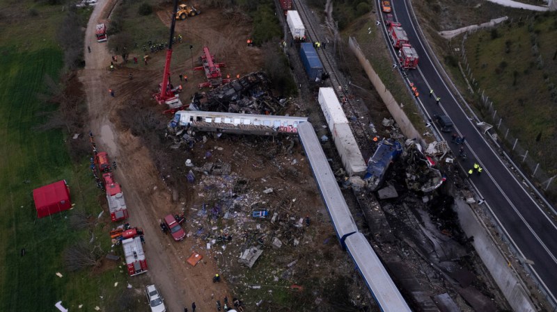 22-годишен българин е сред жертвите на влаковата катастрофа в Гърция