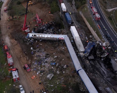 22-годишен българин е сред жертвите на влаковата катастрофа в Гърция
