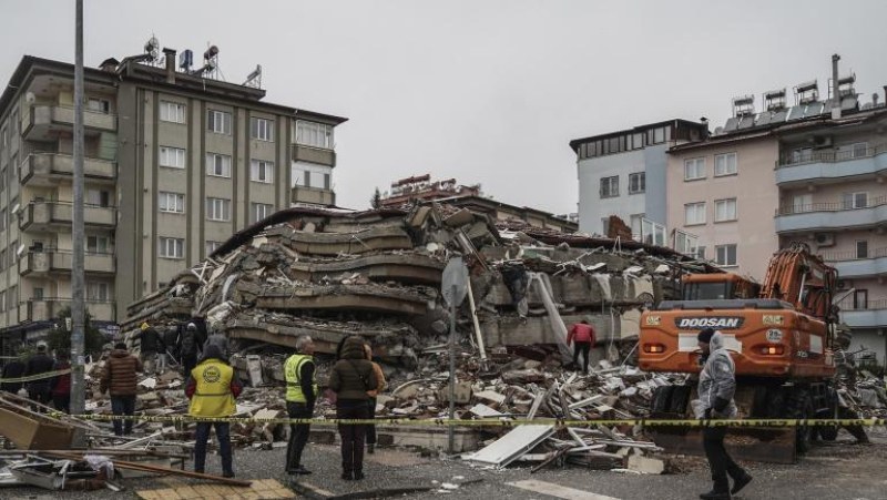 Жертвите на земетресението в Турция достигнаха 48 000
