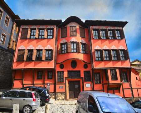 Старият град - от Японския попечителски фонд до провала с включването му в листата на ЮНЕСКО