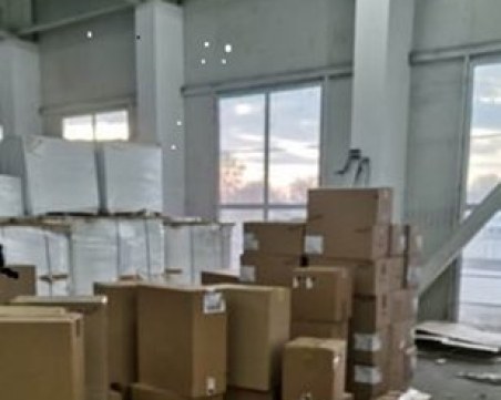 Задържаха огромно количество акцизни стоки на граничен пункт в страната