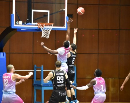 Академик с ново гостуване преди паузата