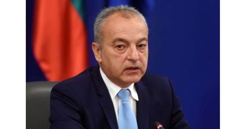 Гълъб Донев: Няма да има таван на цените, а на надценките