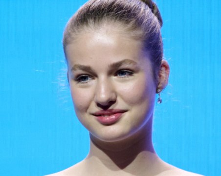 Испанската принцеса Леонор ще започне 3-годишното си военно обучение през септември