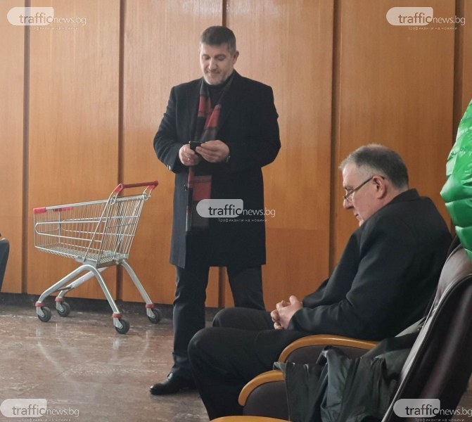 Съдебната сага с д-р Димитров и Жоро Плъха продължава, чакат се нови експертизи и стари свидетели
