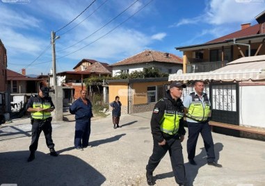 Продължават масовите проверки на полицията в Пловдивско Във вчерашната акция