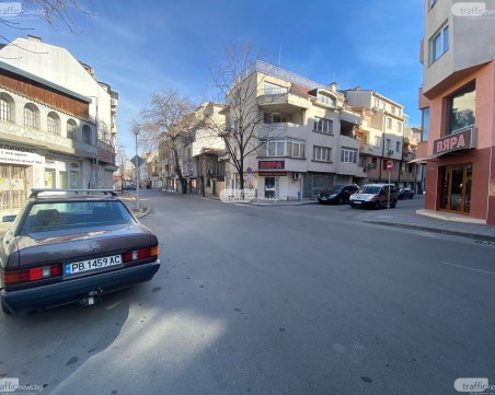 Край с лутането на пешеходци на улица в Кършияка! Поставят пешеходни пътеки