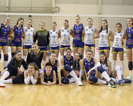 Шампионките от Марица стартираха плейофите с категорична победа