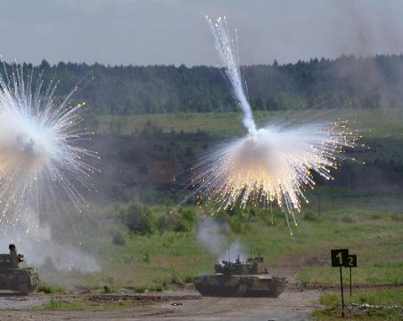 Русия изстреля фосфорни боеприпаси край Бахмут