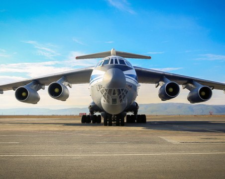 Засякоха руски самолет над Естония