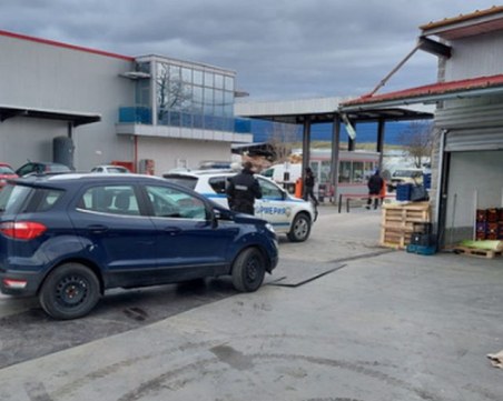 Полицейска акция на борсата в Първенец