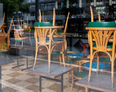 Ресторантьори настръхнаха заради искане за връщането на ДДС-то им от 20%