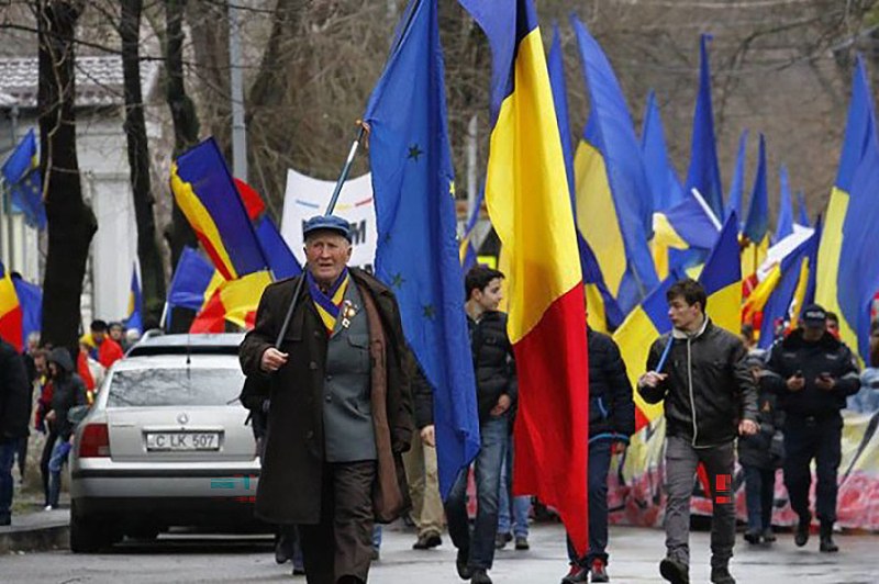 Молдовският парламент одобри законопроект за преименуване на държавния език от молдовски