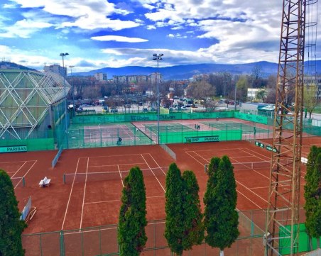 Фондация спъна даването на кортовете на Гребната база на „ Макс Про - 2020