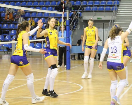 Марица се класира без проблем за полуфиналите в НВЛ