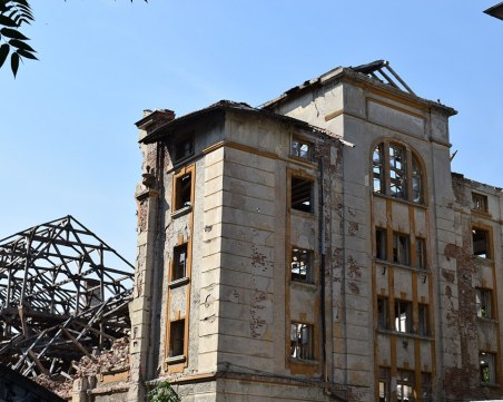 Осъдиха Министерство на културата заради отхвърлен проект за склада